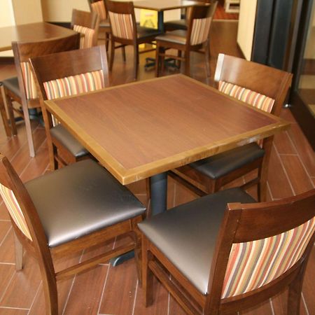 Hampton Inn & Suites Oxford-Anniston Restauracja zdjęcie