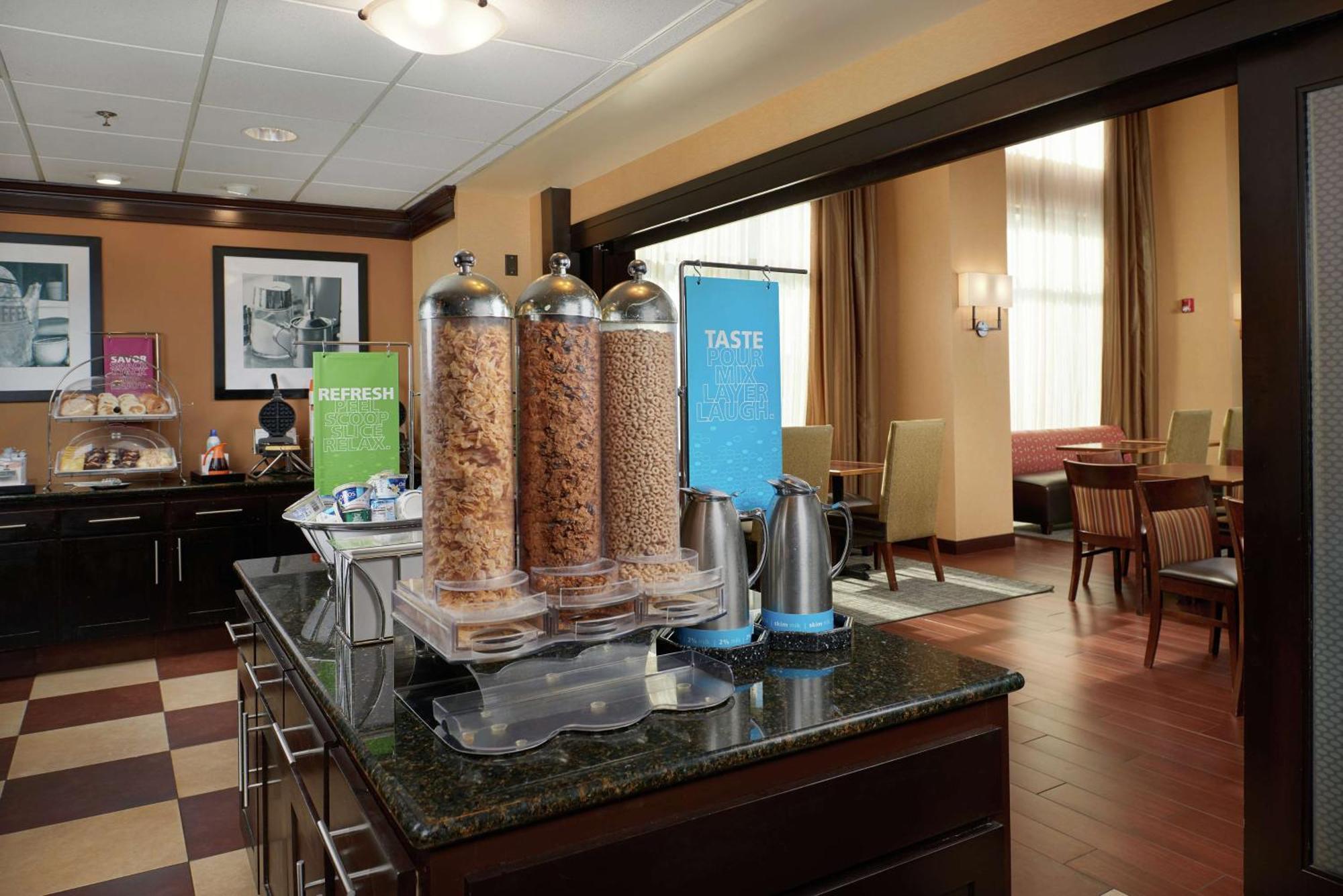 Hampton Inn & Suites Oxford-Anniston Zewnętrze zdjęcie